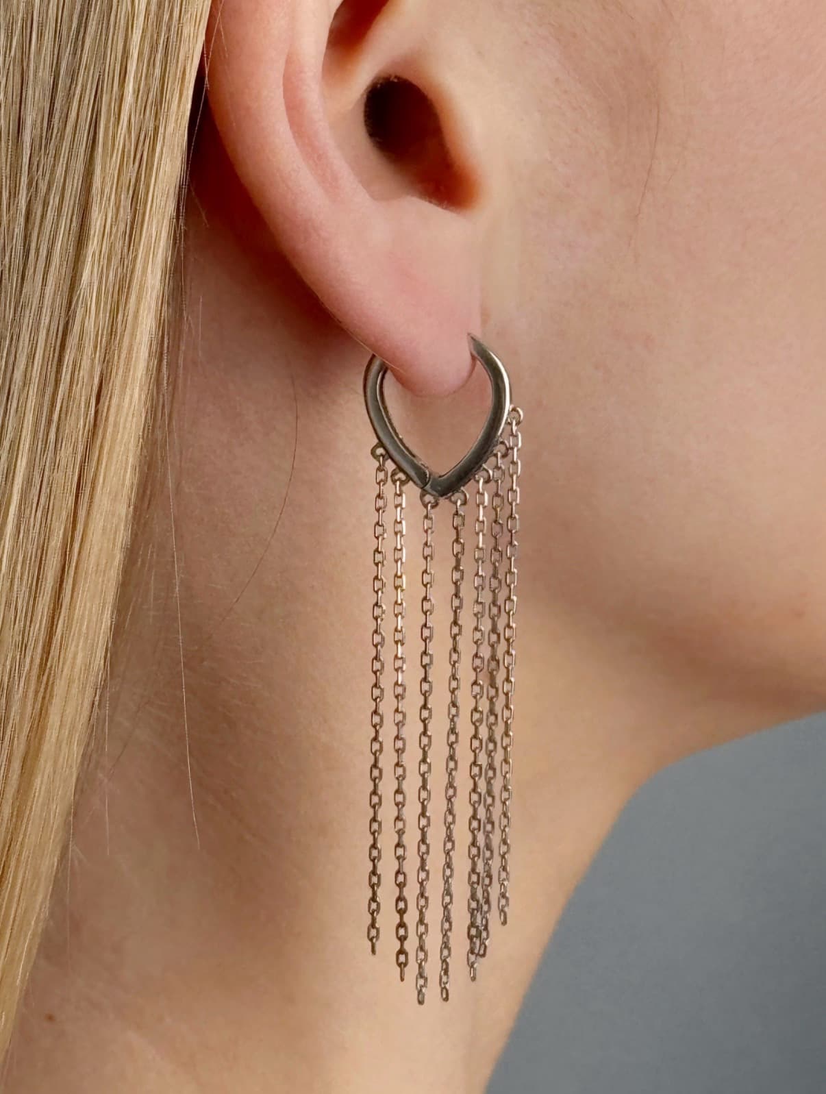 Silver earrings with chains
