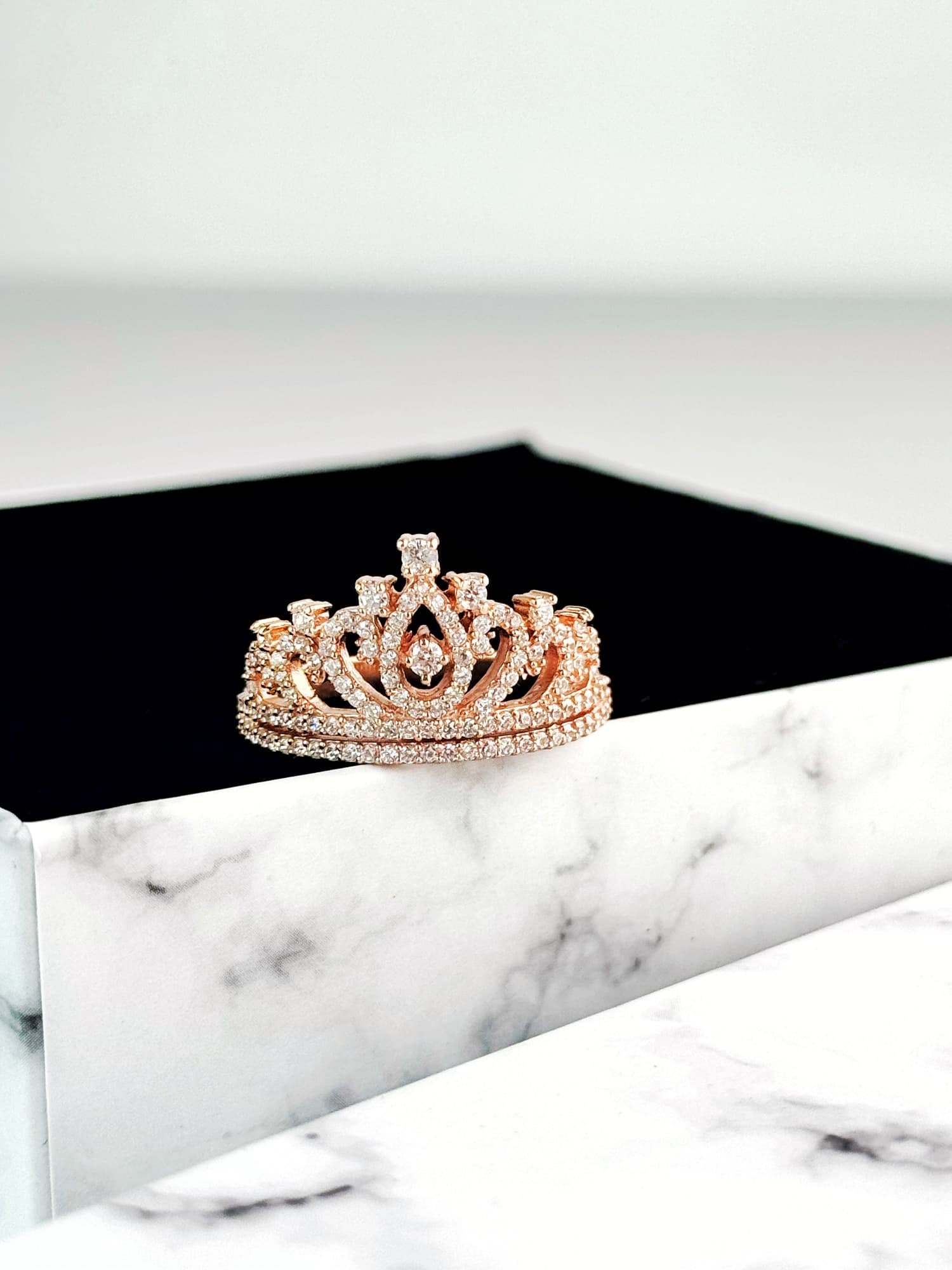 Gold-plated sterling silver 925 crown ring with zircons