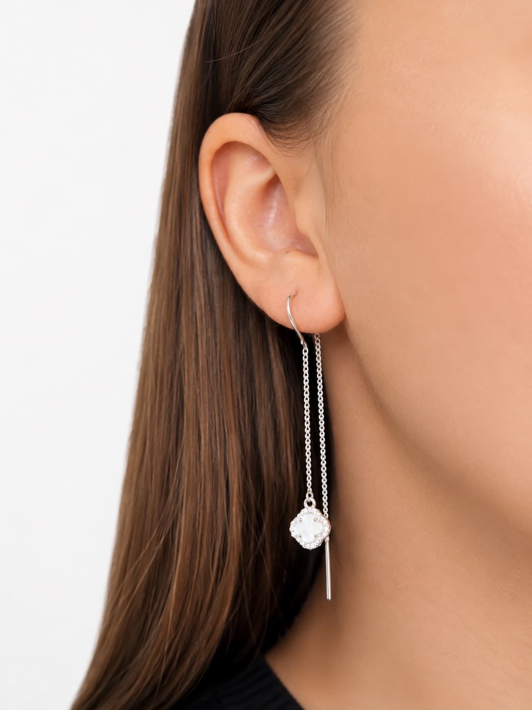 Silver “Clovers” threader earrings with mother-of-pearl