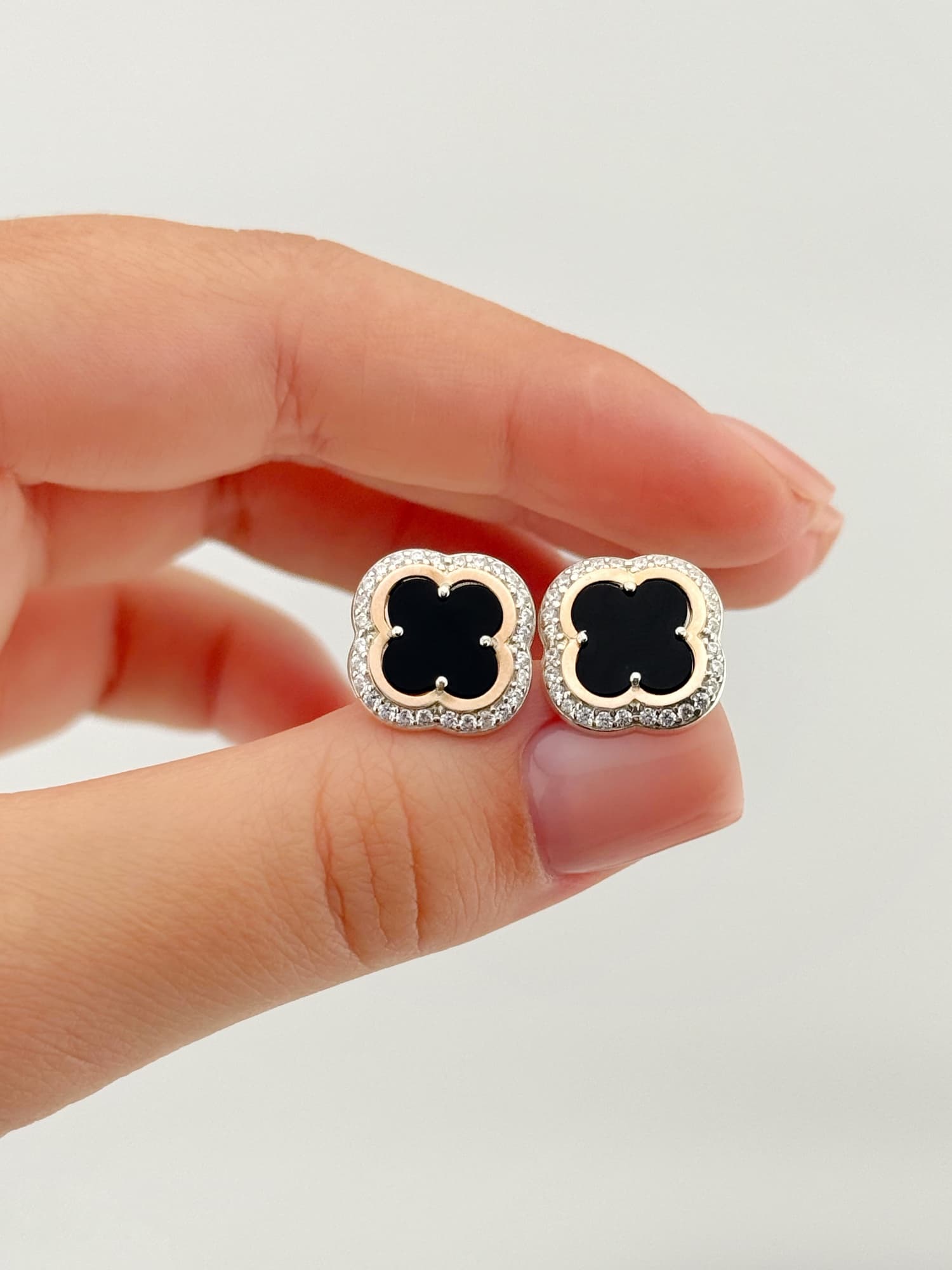 Sterling silver 925 “Clover” earrings with 375 gold overlay, black onyx and cubic zirconia